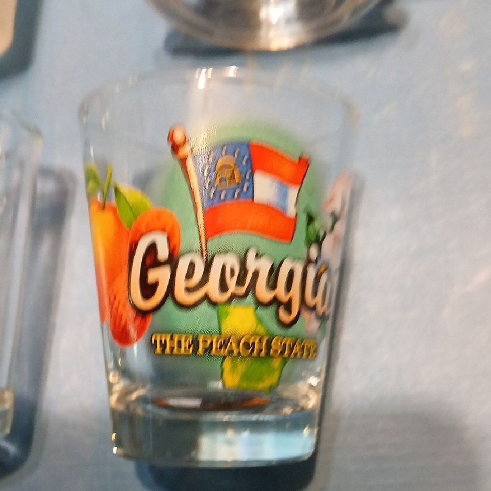 Assorted Glassware Set - Picture 5 of 5